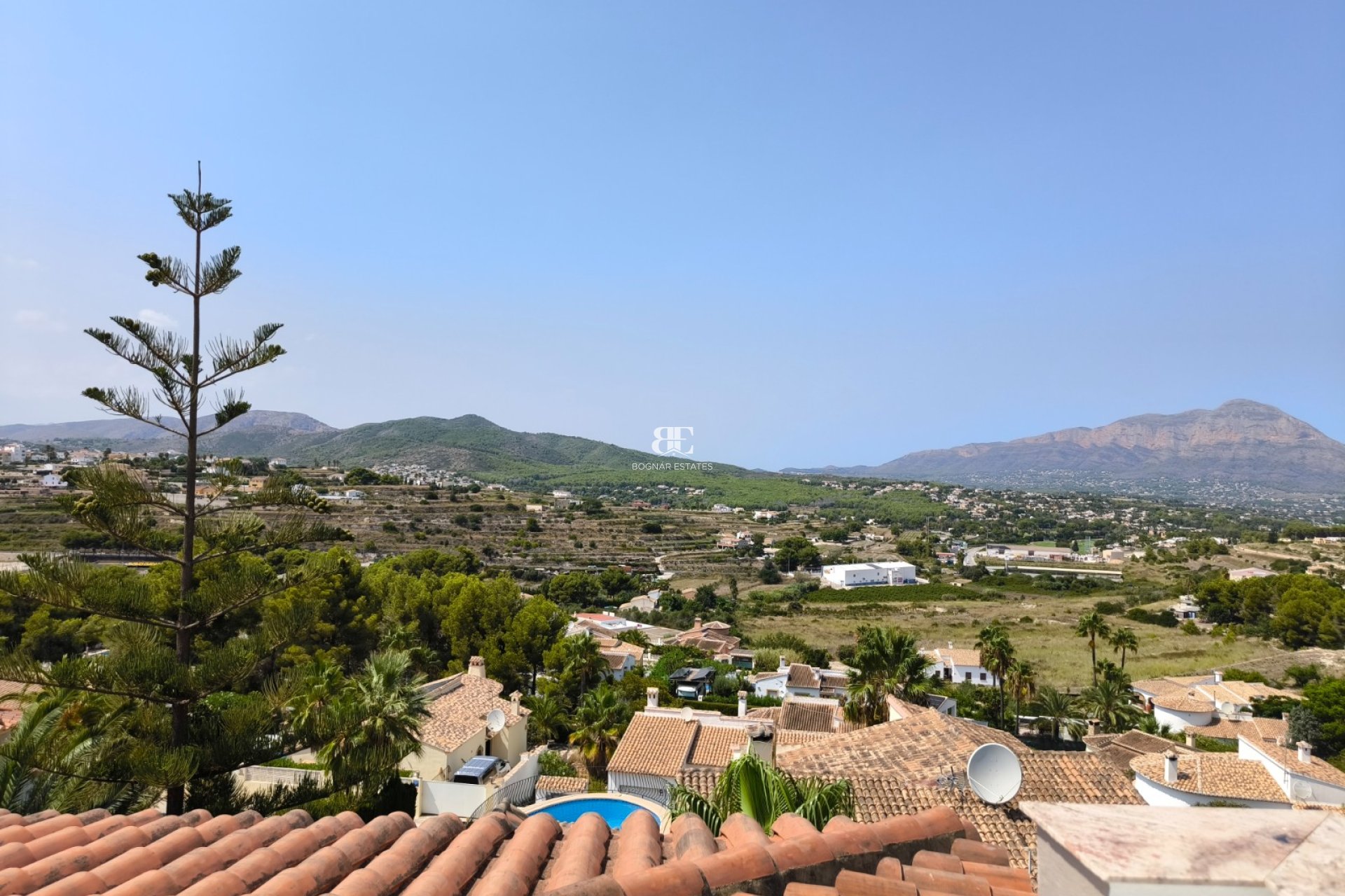Resale - Villa -
Benitachell
