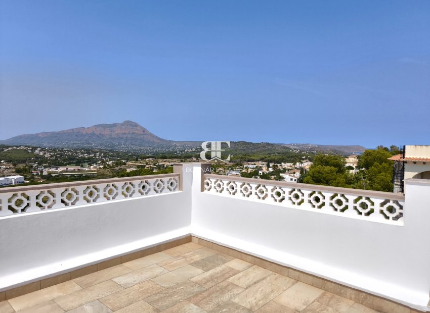 Resale - Villa -
Benitachell