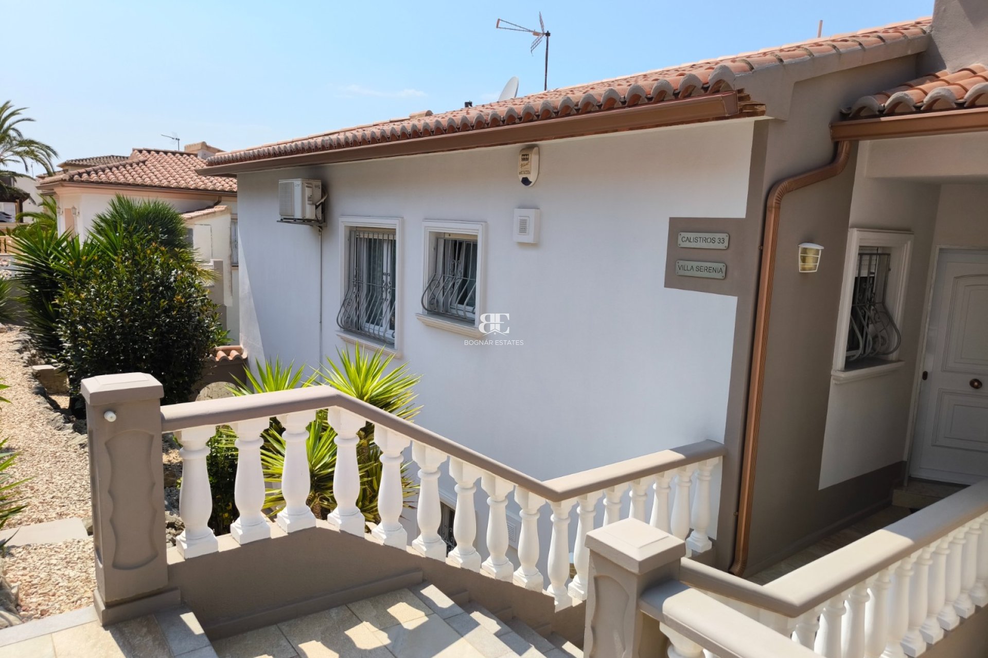 Resale - Villa -
Benitachell