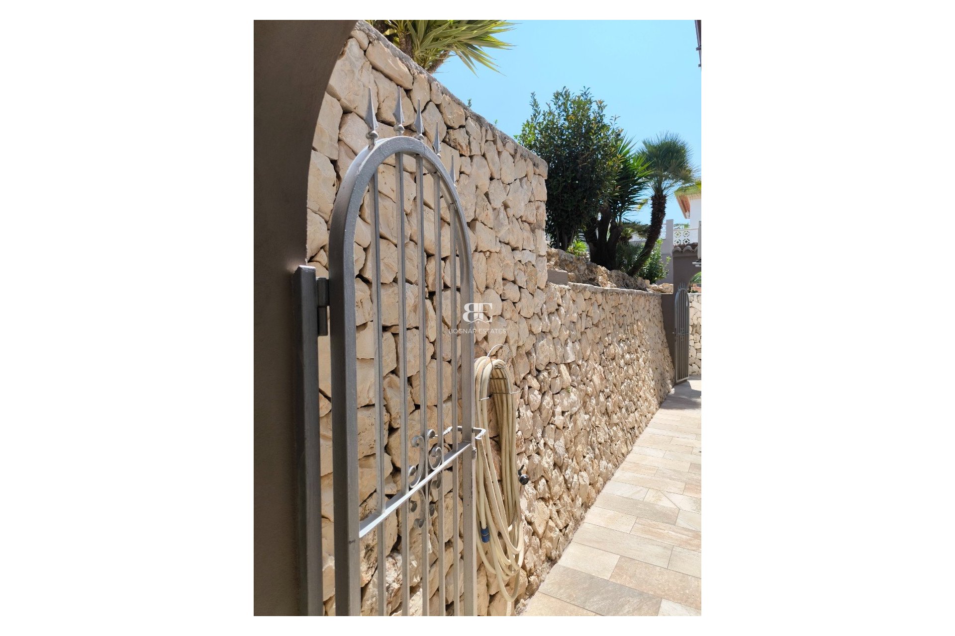 Resale - Villa -
Benitachell