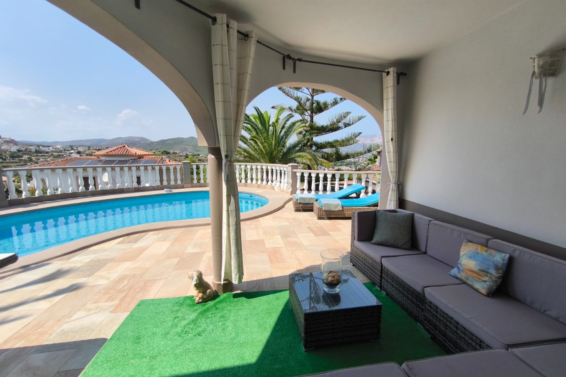 Resale - Villa -
Benitachell