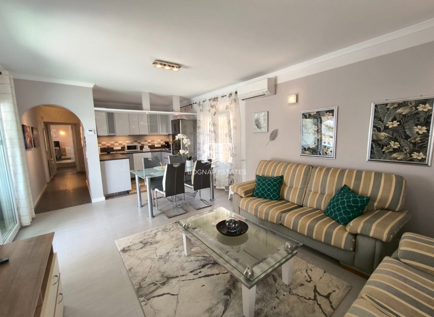 Resale - Villa -
Benitachell