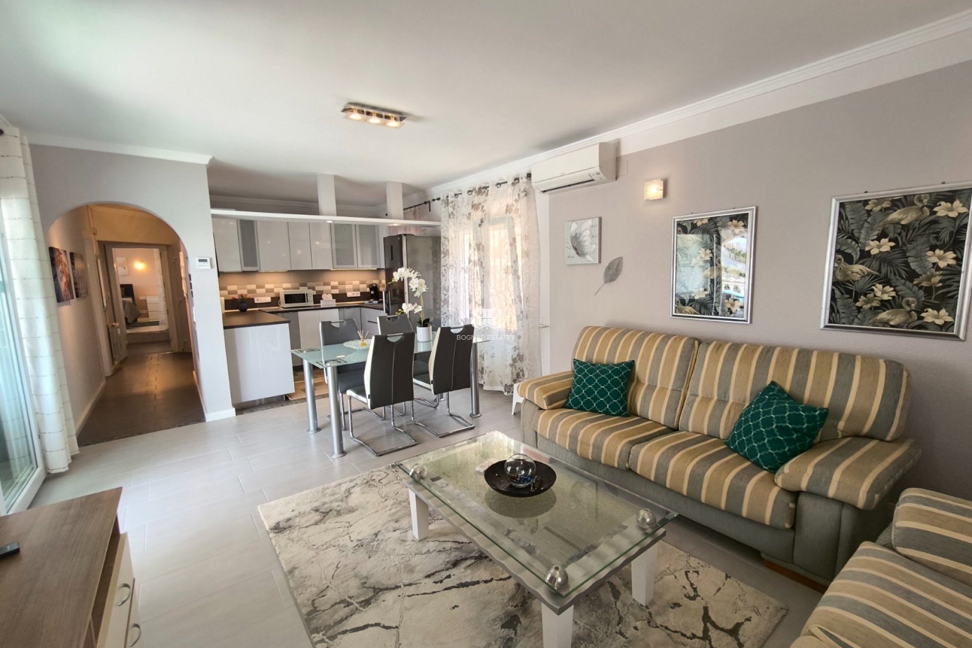Resale - Villa -
Benitachell