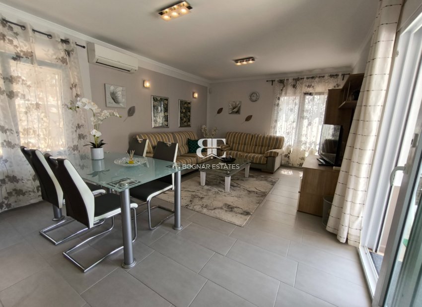 Resale - Villa -
Benitachell