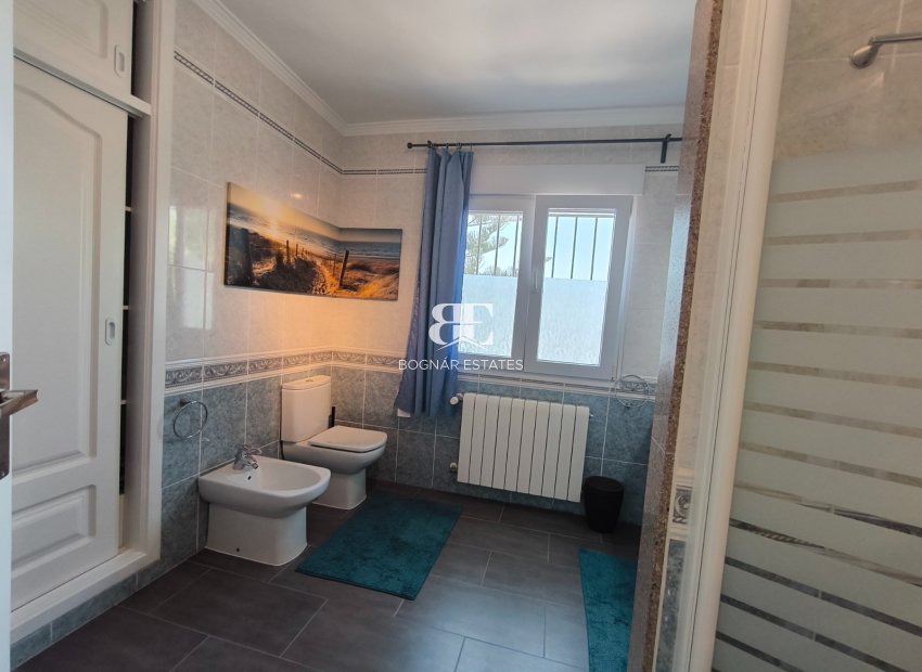 Resale - Villa -
Benitachell