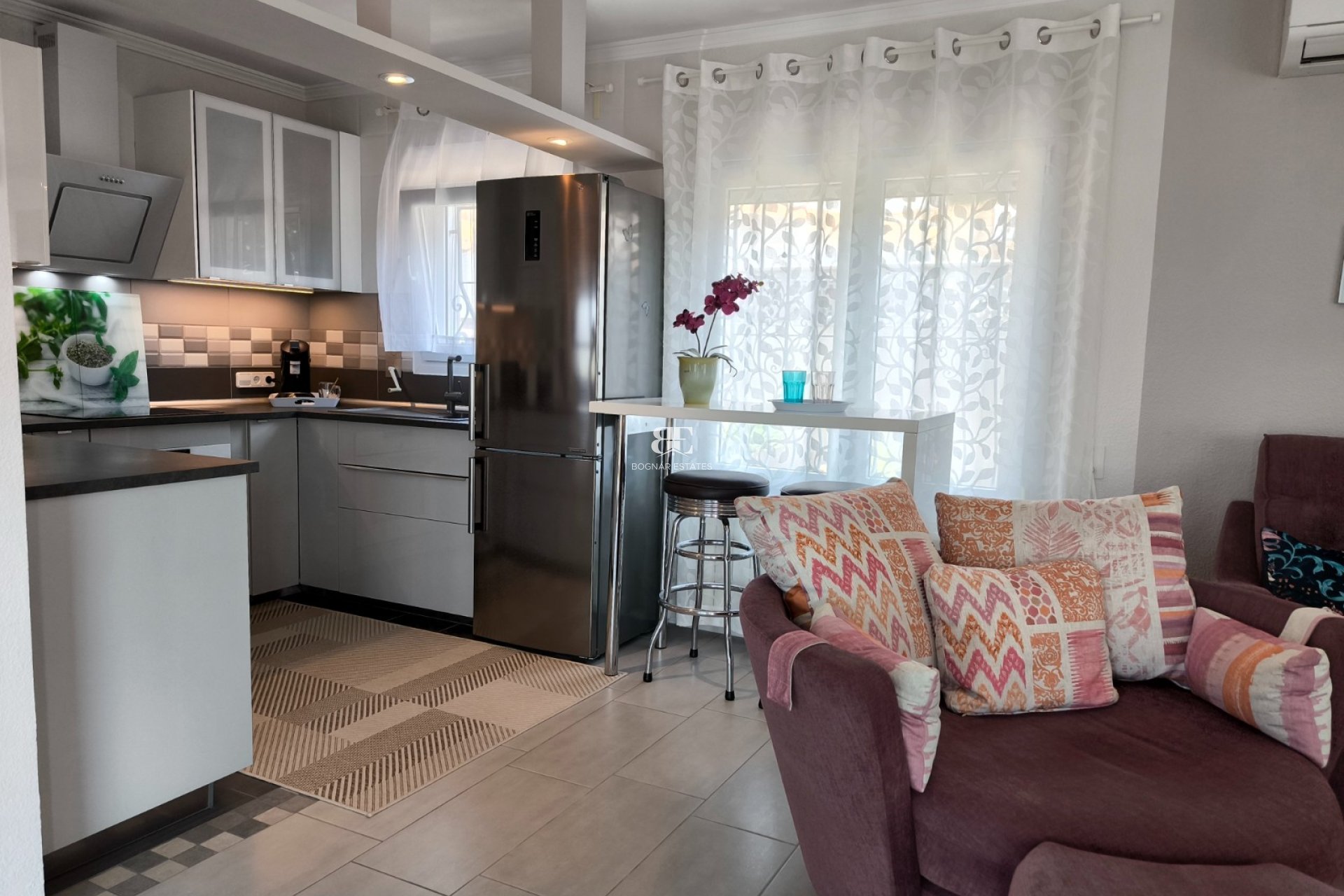 Resale - Villa -
Benitachell