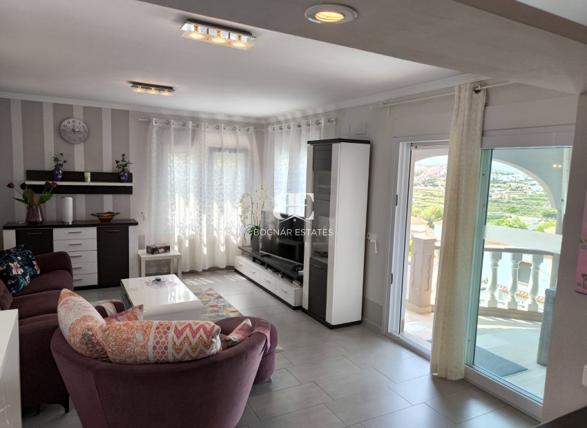 Resale - Villa -
Benitachell