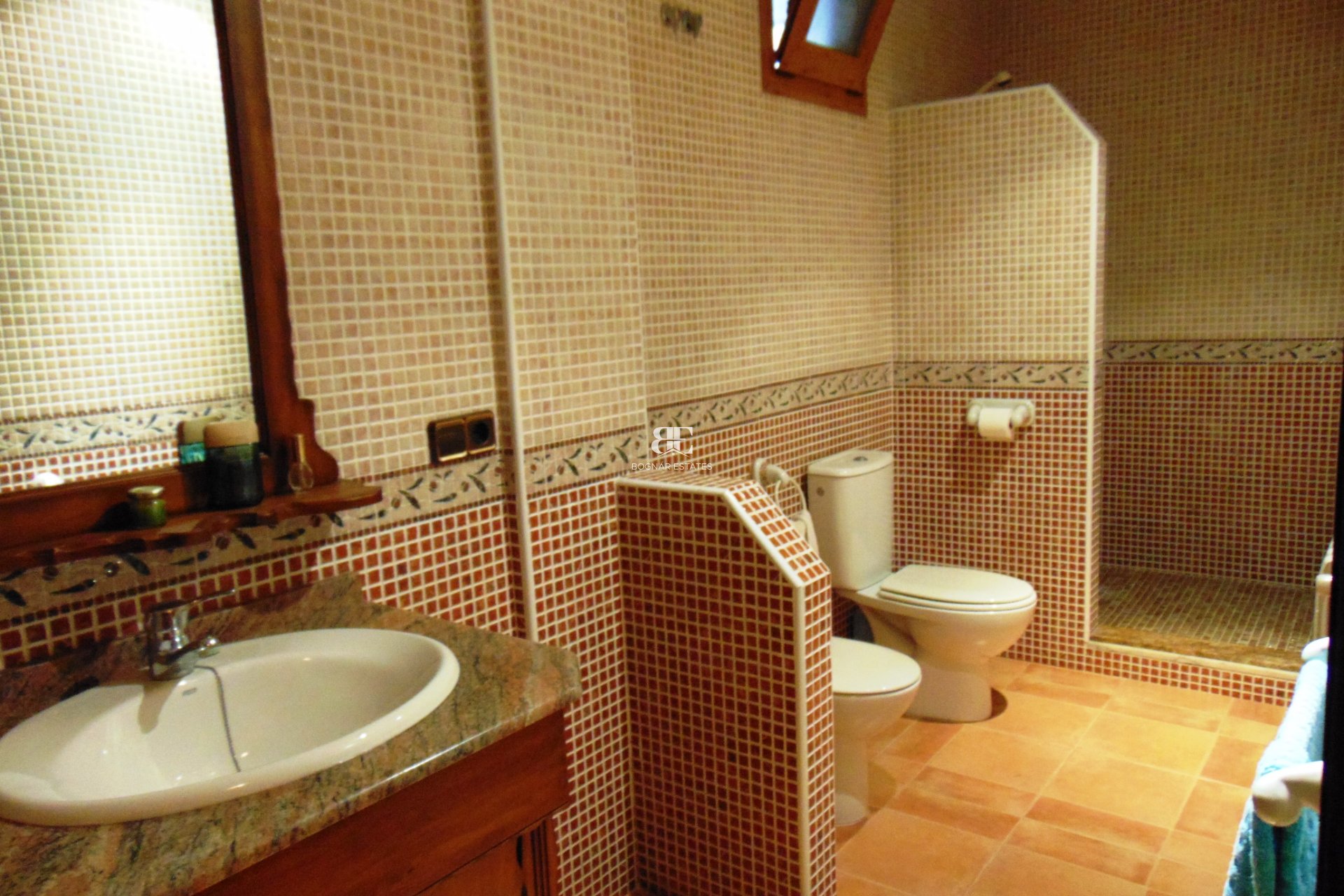 Resale - Villa -
Bigastro
