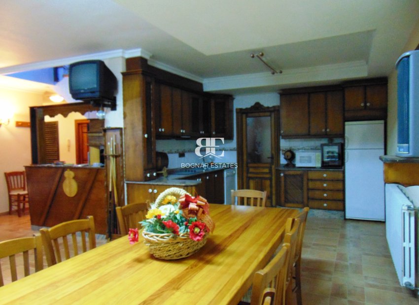 Resale - Villa -
Bigastro
