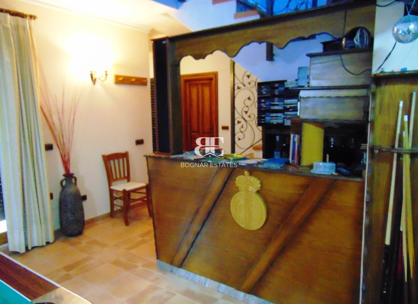 Resale - Villa -
Bigastro