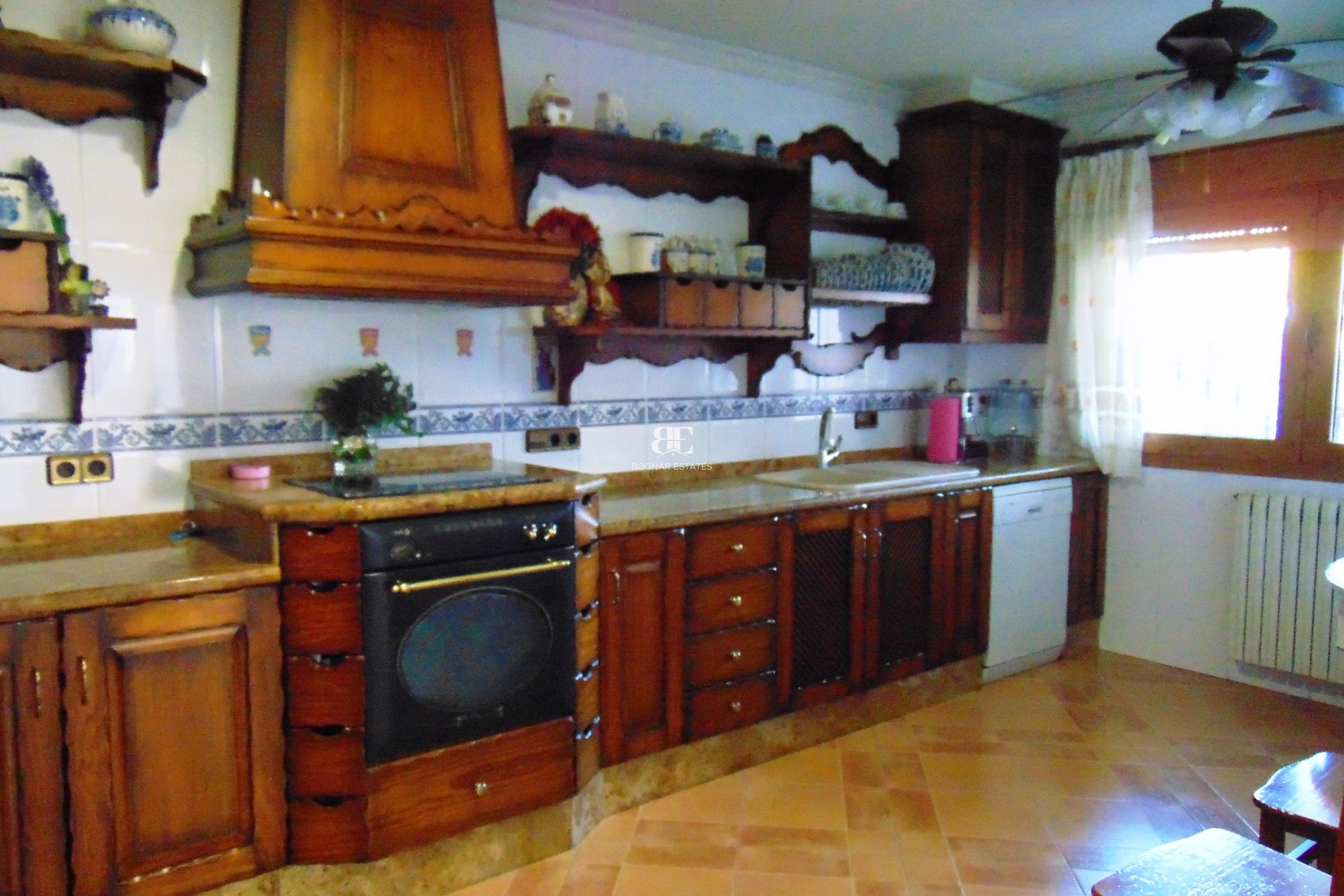 Resale - Villa -
Bigastro