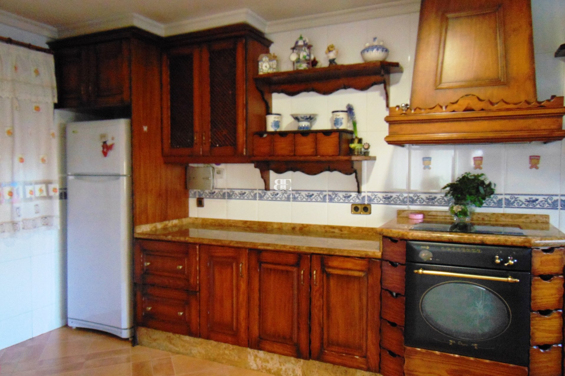 Resale - Villa -
Bigastro