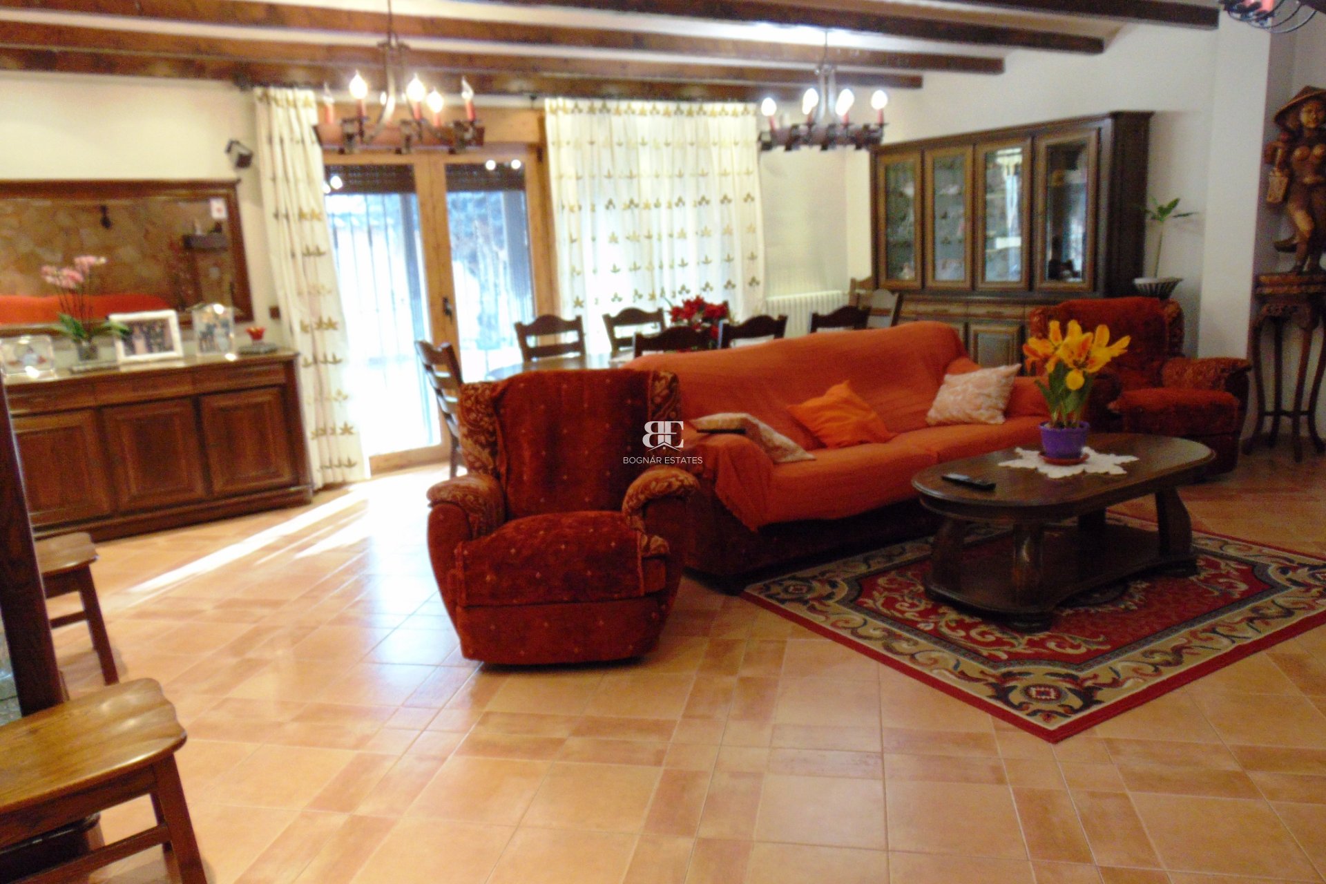 Resale - Villa -
Bigastro