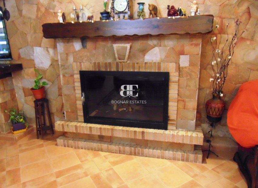 Resale - Villa -
Bigastro