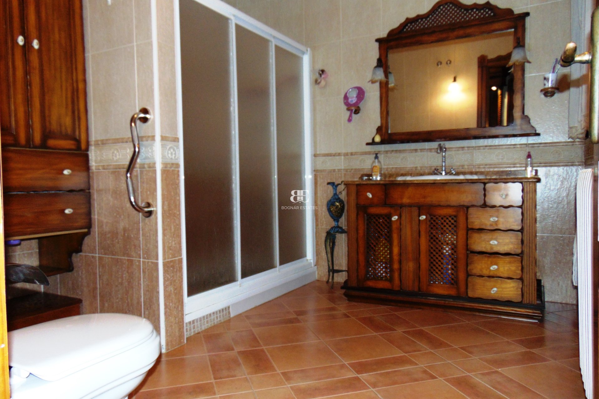 Resale - Villa -
Bigastro