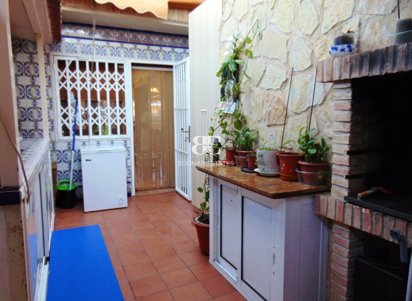 Resale - Villa -
Bigastro
