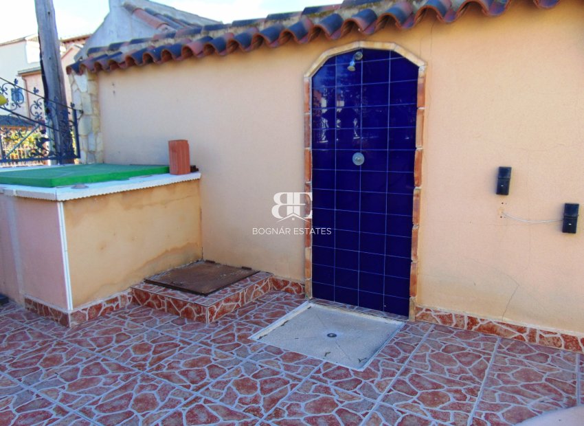Resale - Villa -
Bigastro