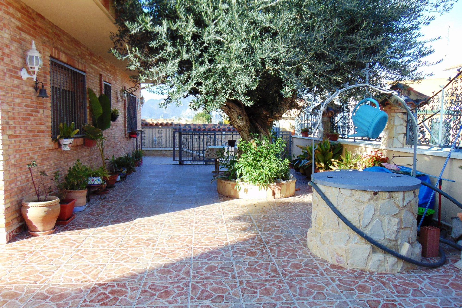 Resale - Villa -
Bigastro