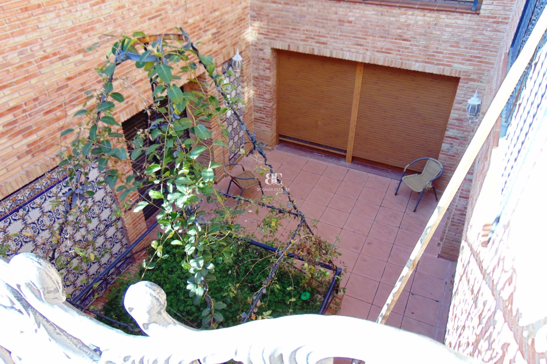 Resale - Villa -
Bigastro