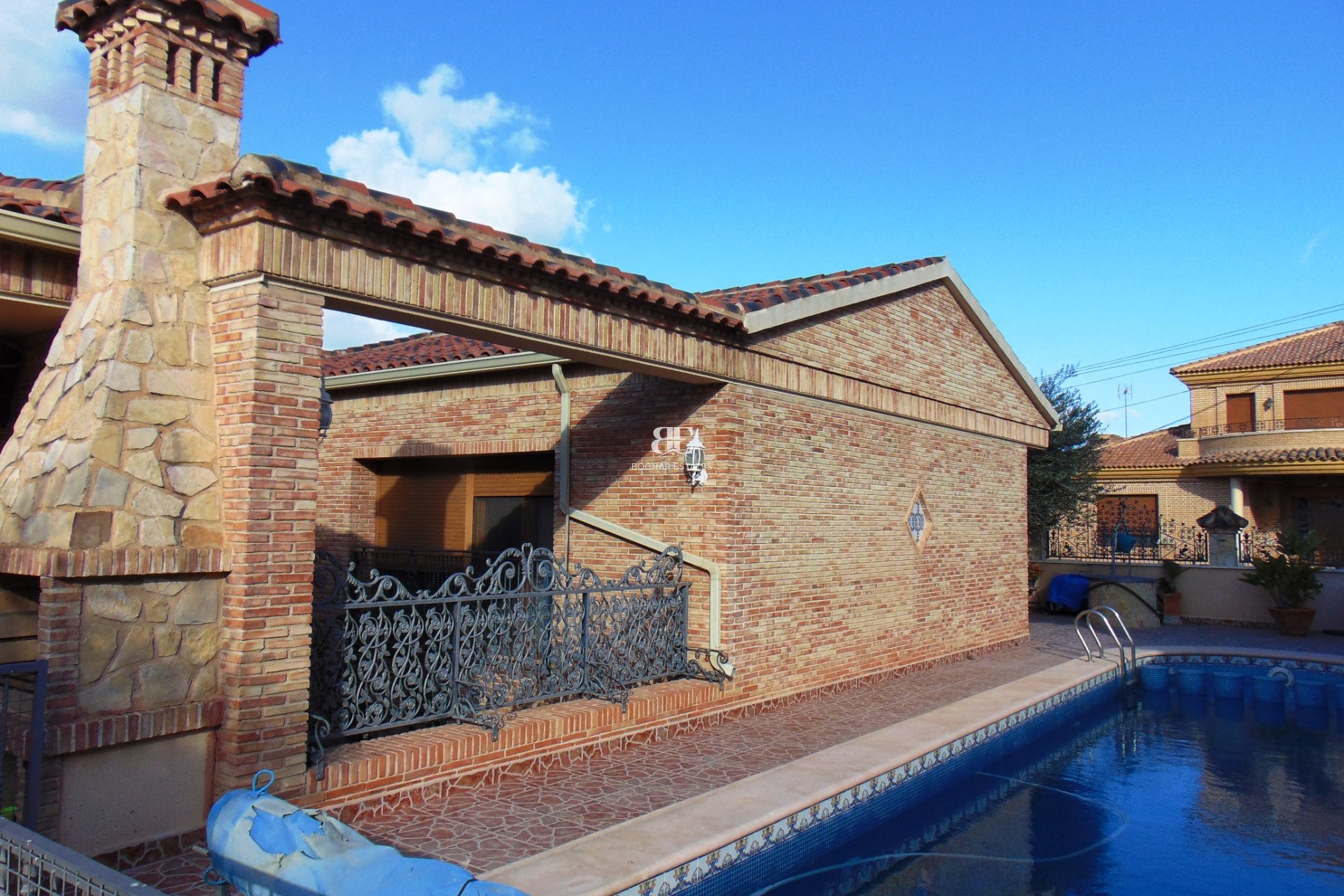 Resale - Villa -
Bigastro
