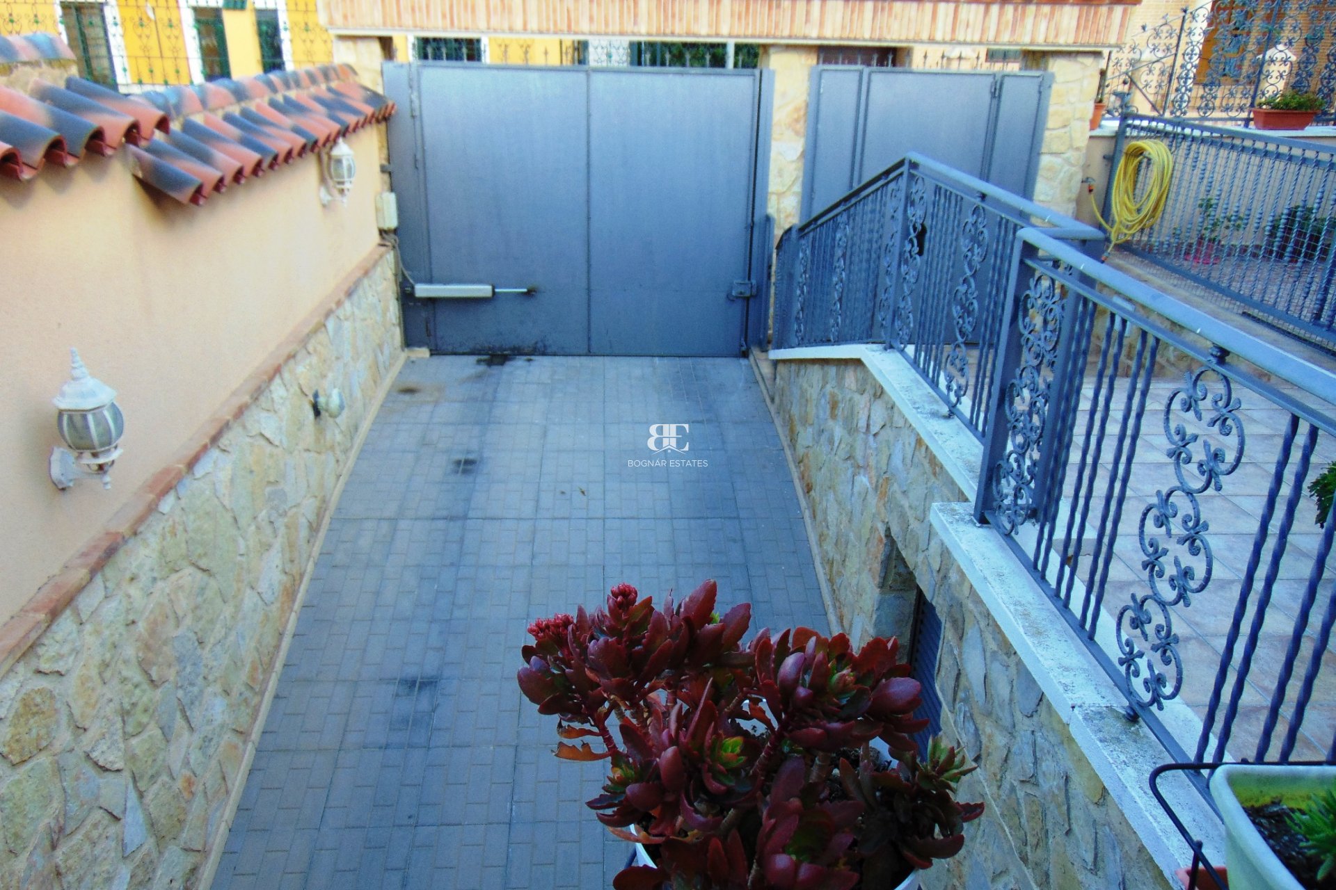 Resale - Villa -
Bigastro