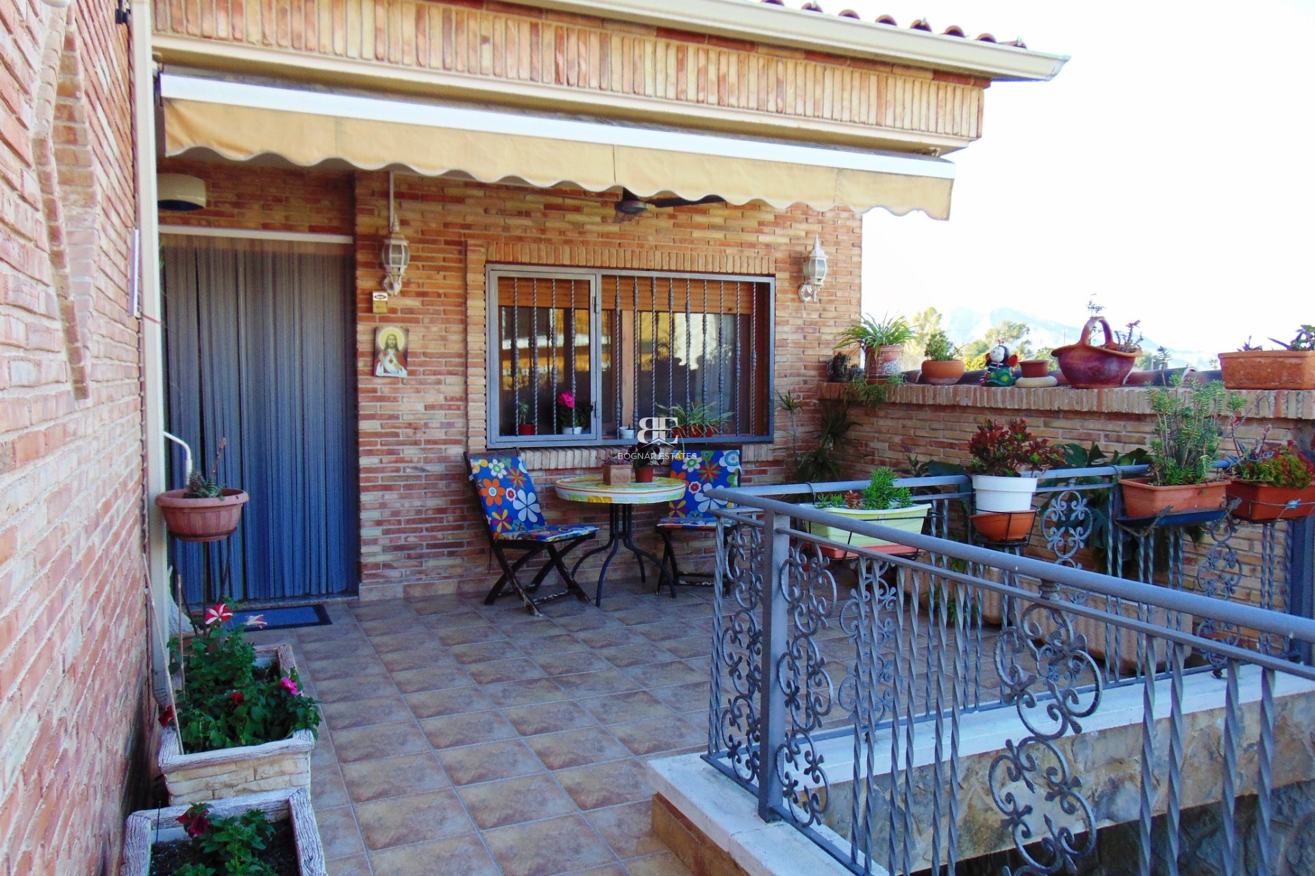 Resale - Villa -
Bigastro