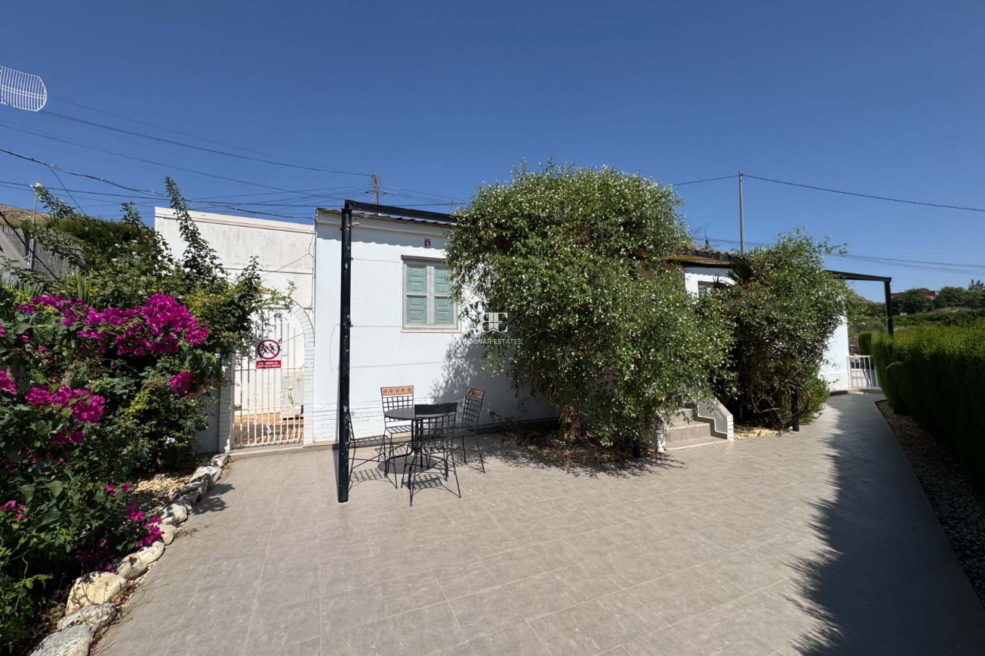 Resale - Villa -
Blanca