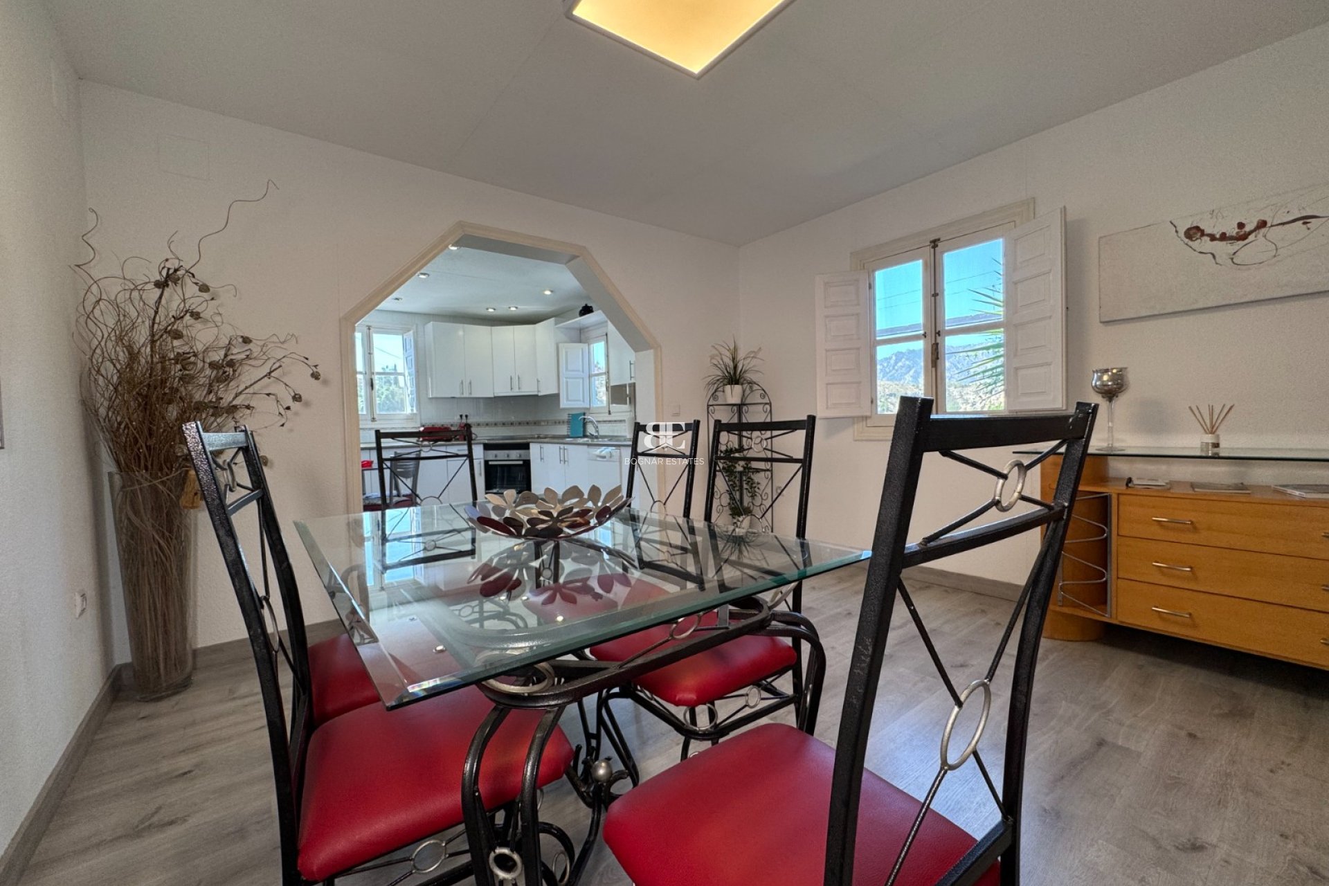 Resale - Villa -
Blanca