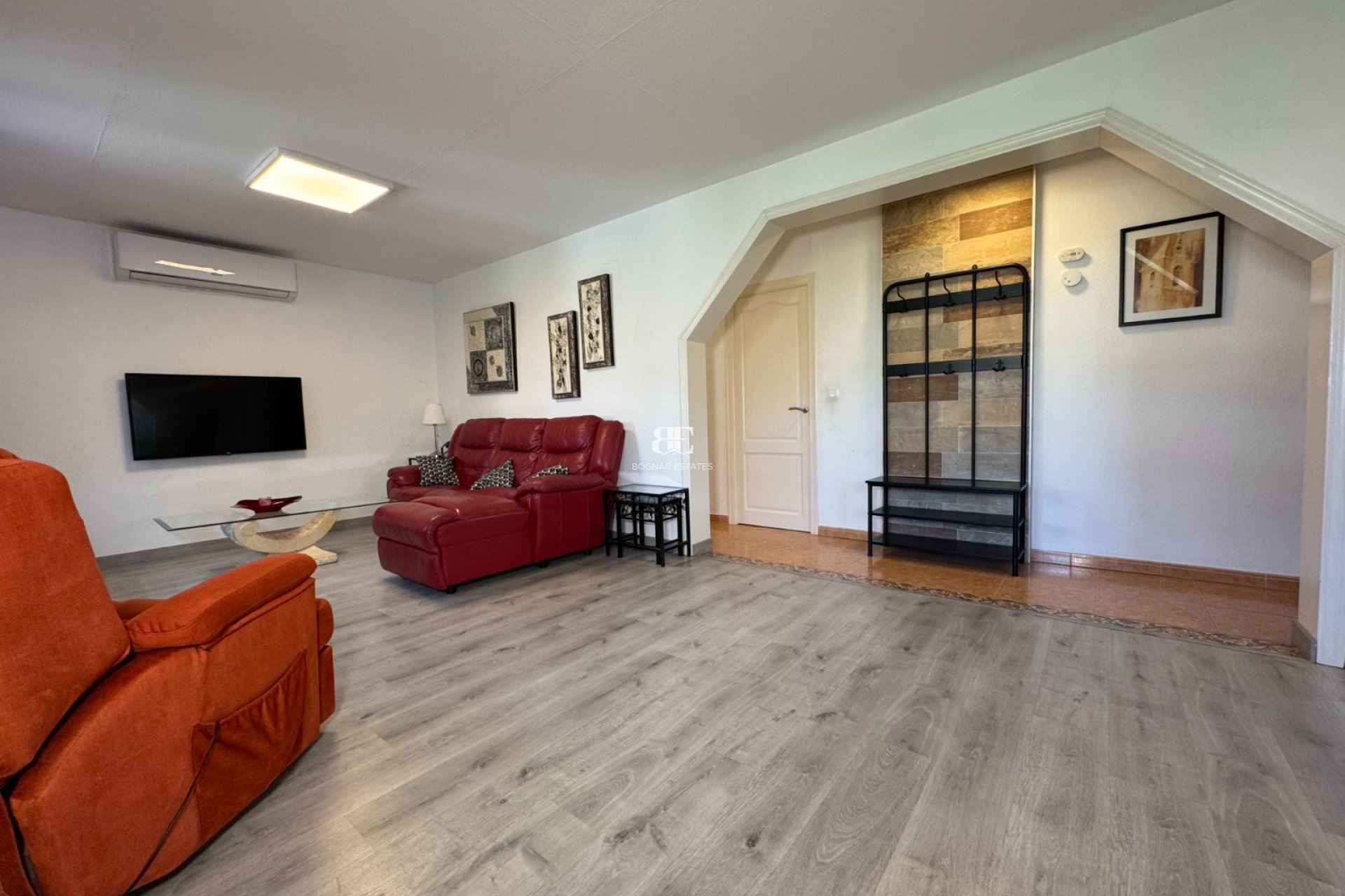 Resale - Villa -
Blanca