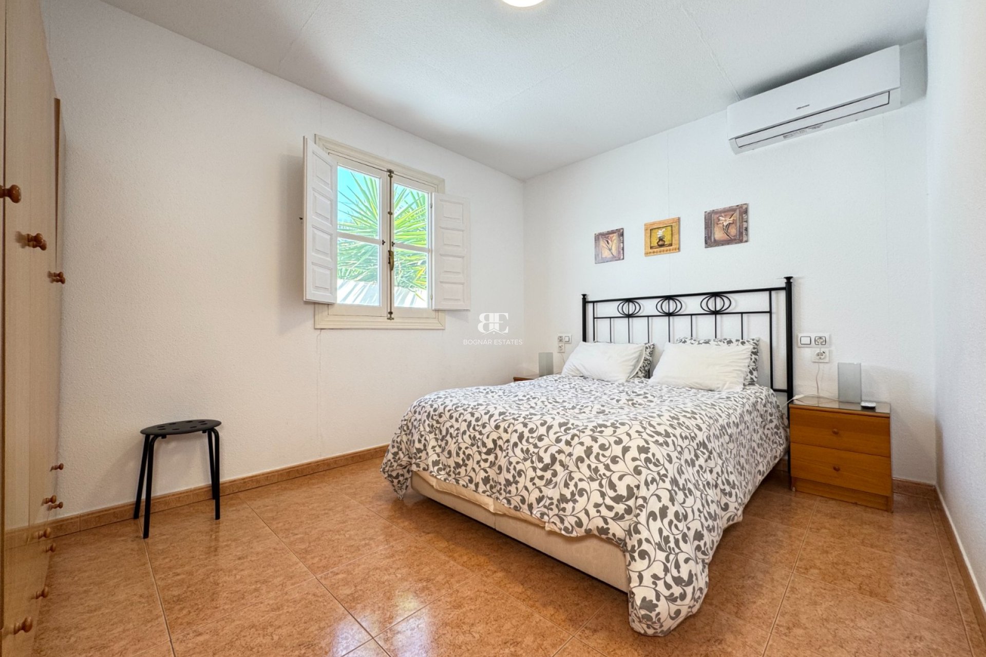 Resale - Villa -
Blanca