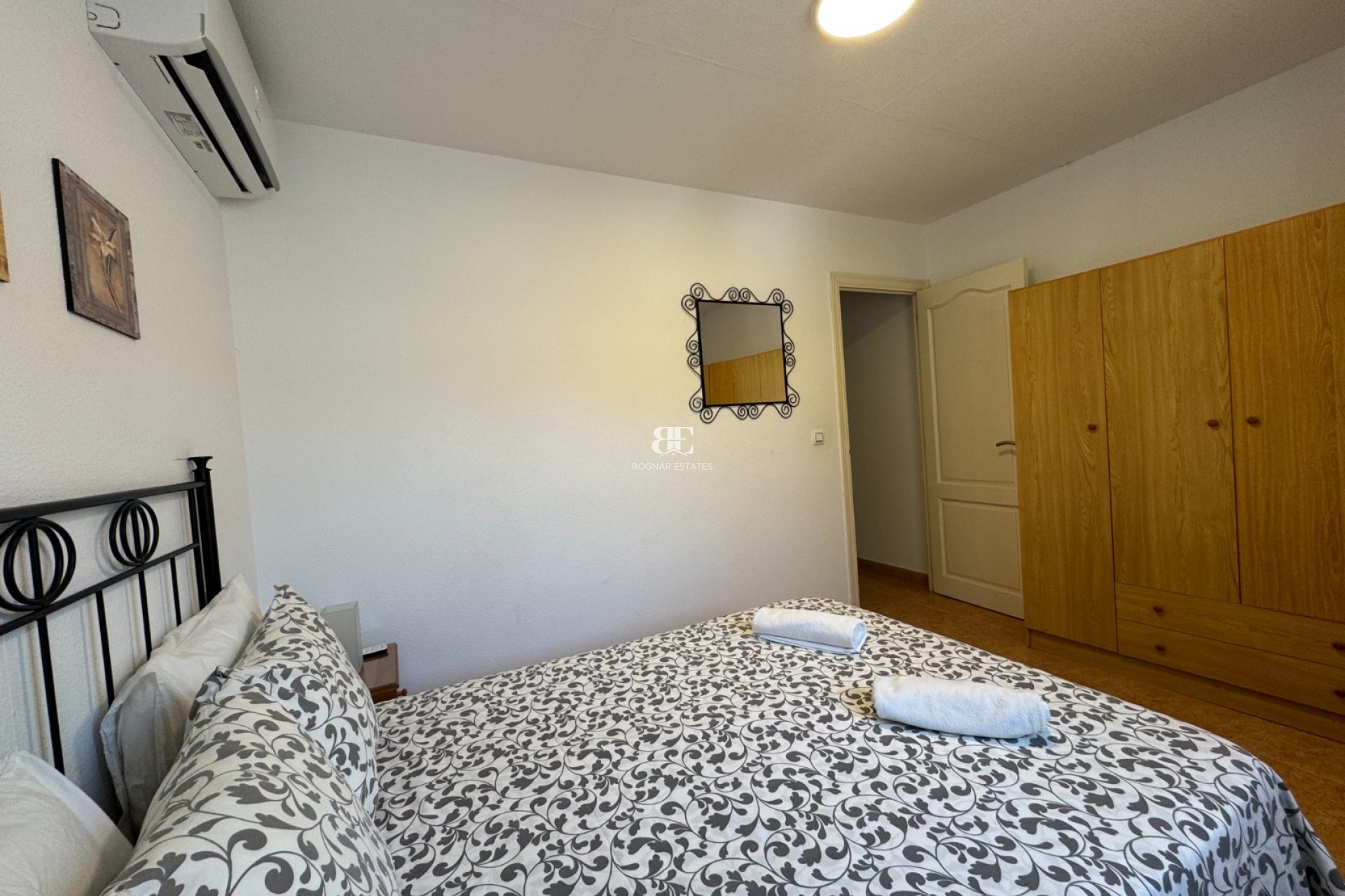 Resale - Villa -
Blanca