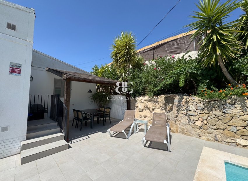 Resale - Villa -
Blanca