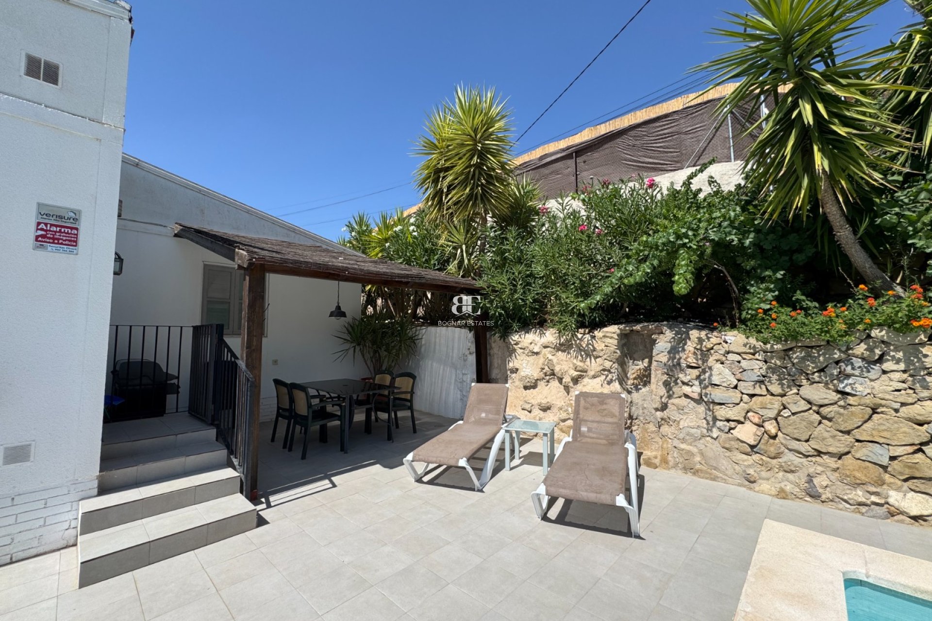 Resale - Villa -
Blanca