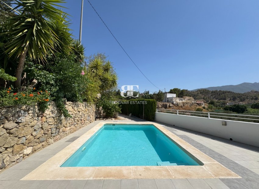 Resale - Villa -
Blanca