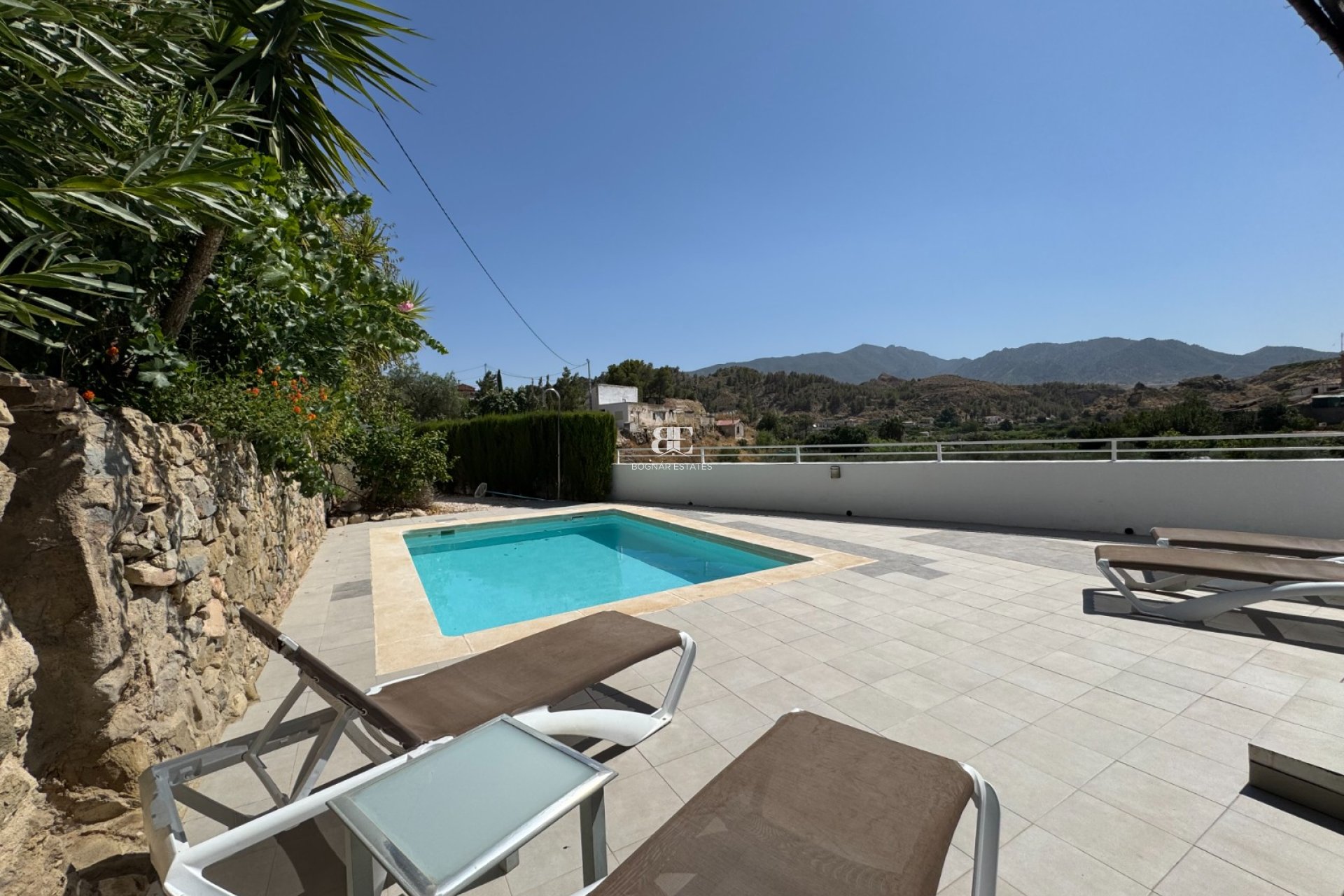 Resale - Villa -
Blanca