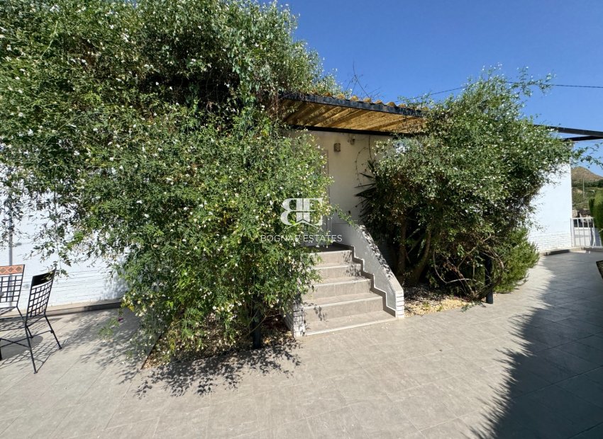 Resale - Villa -
Blanca