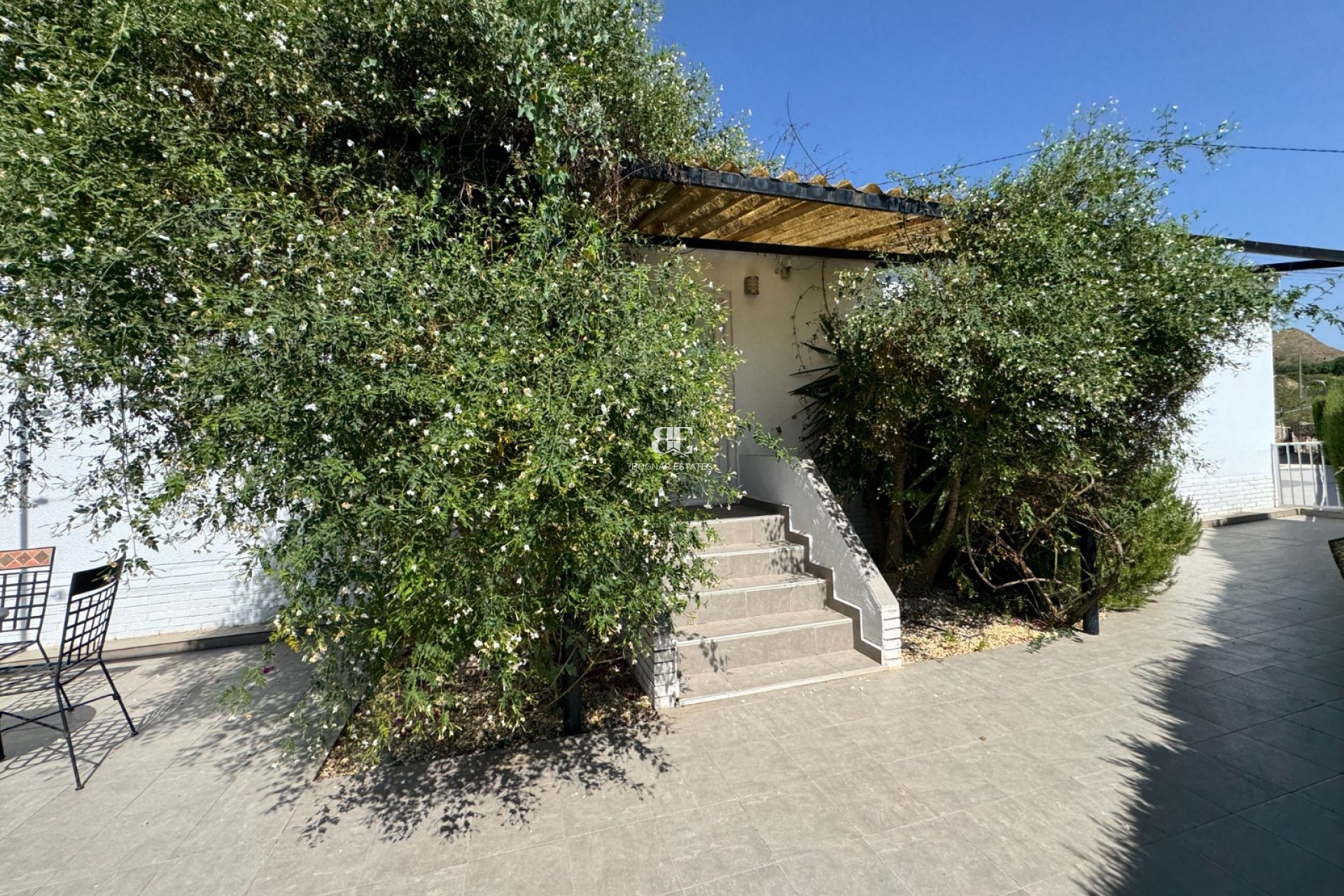 Resale - Villa -
Blanca