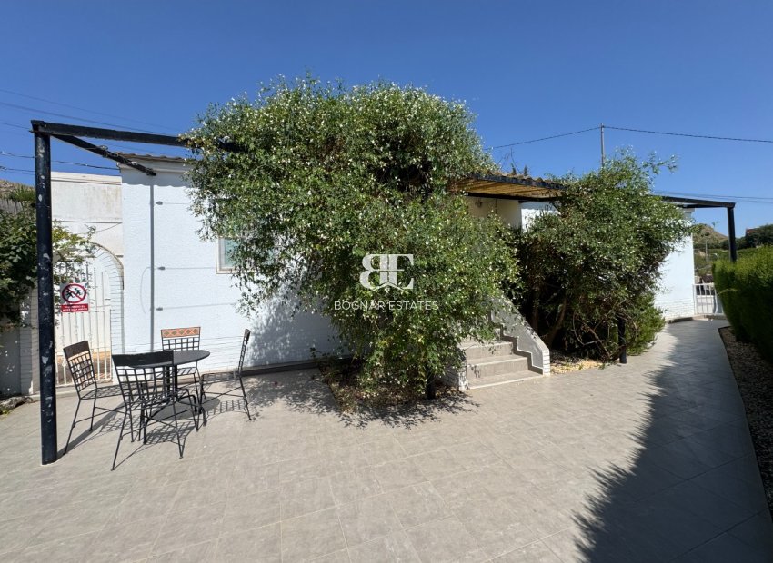 Resale - Villa -
Blanca