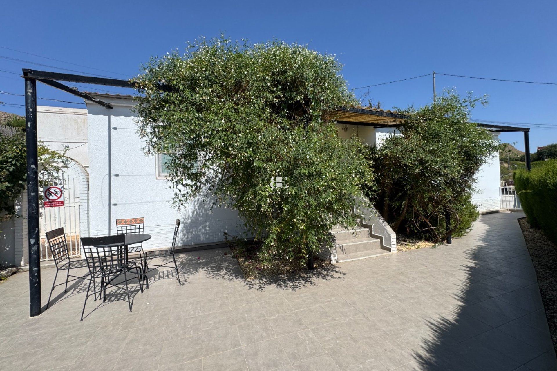 Resale - Villa -
Blanca