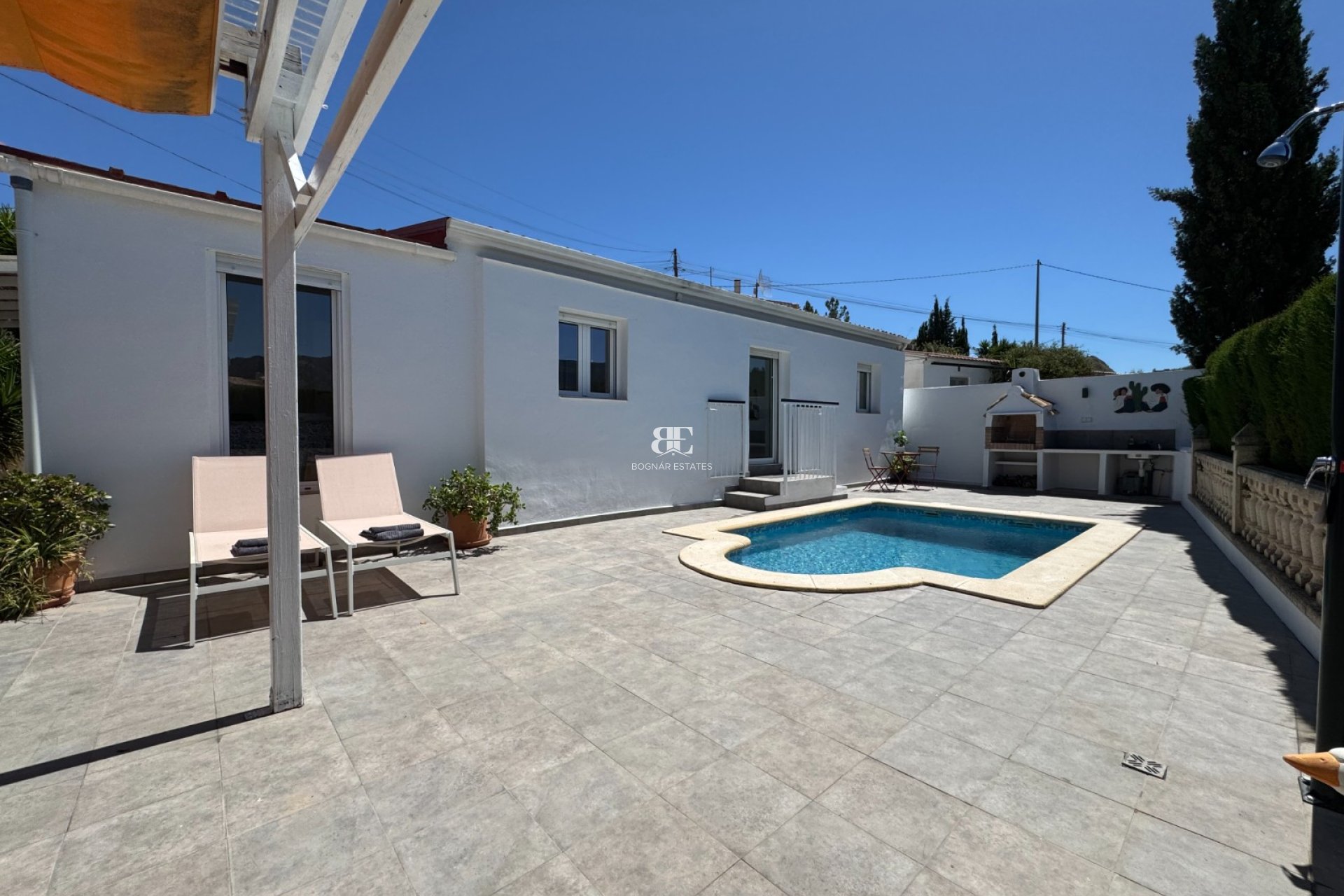 Resale - Villa -
Blanca