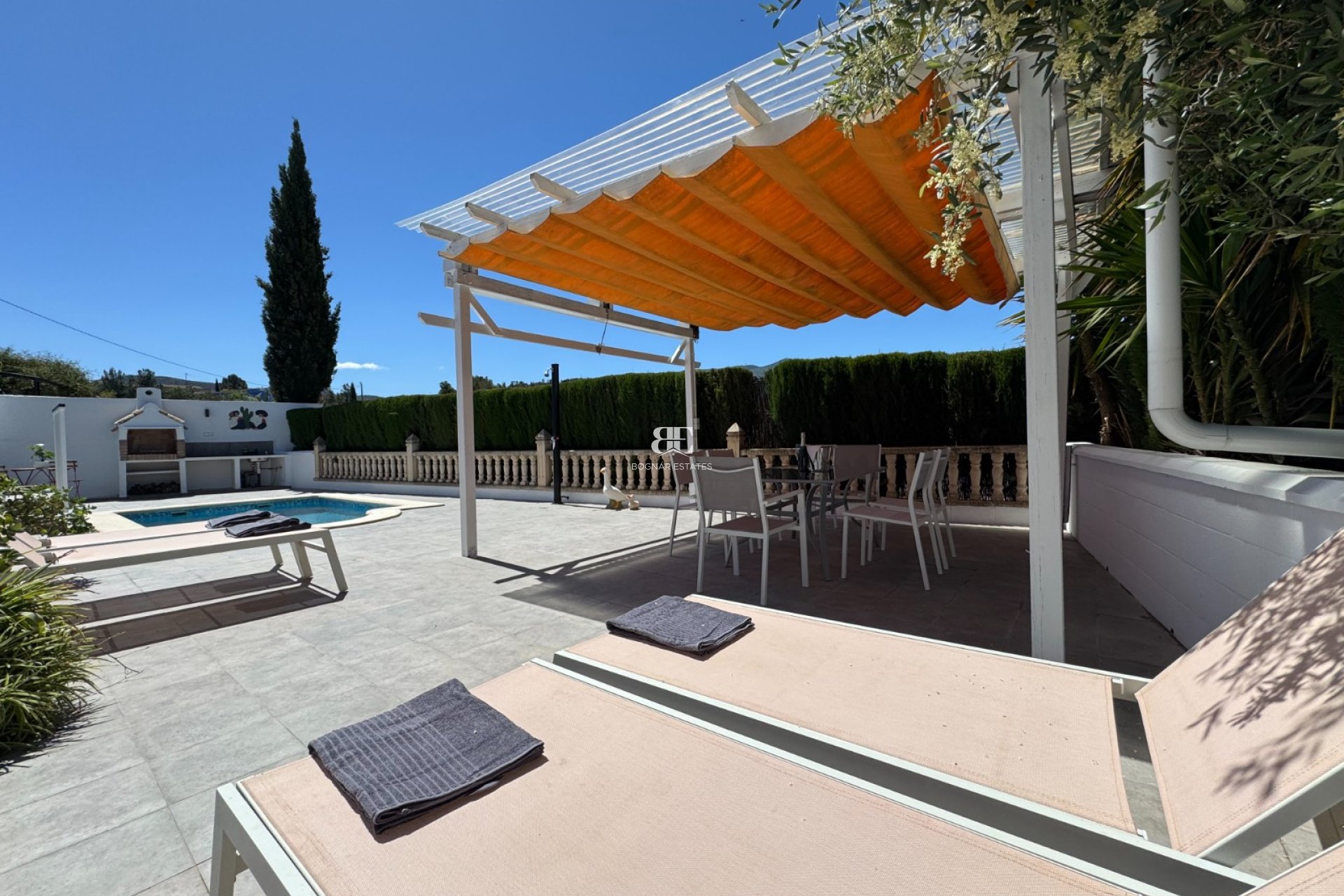 Resale - Villa -
Blanca