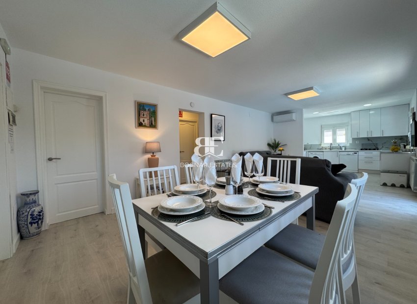 Resale - Villa -
Blanca