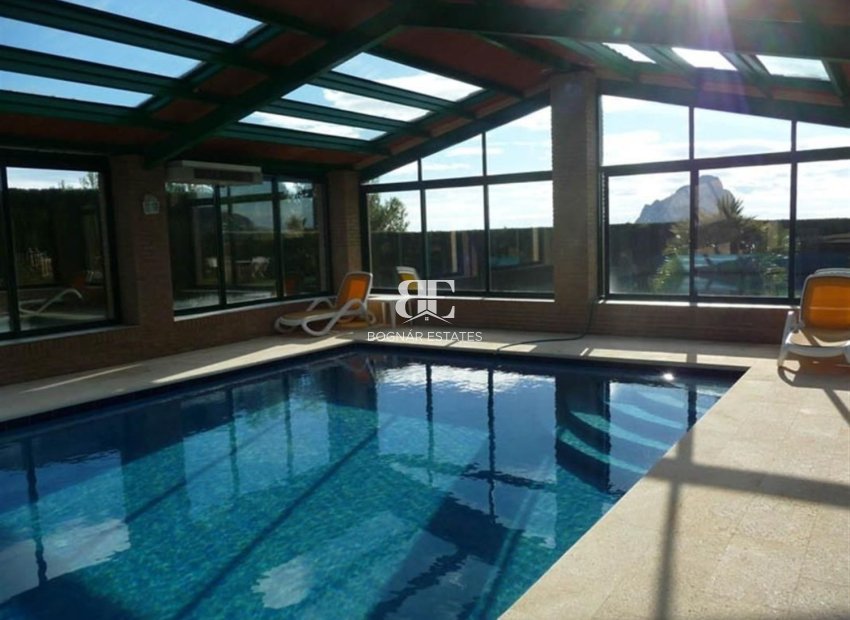 Resale - Villa -
Calpe - Gargasindi