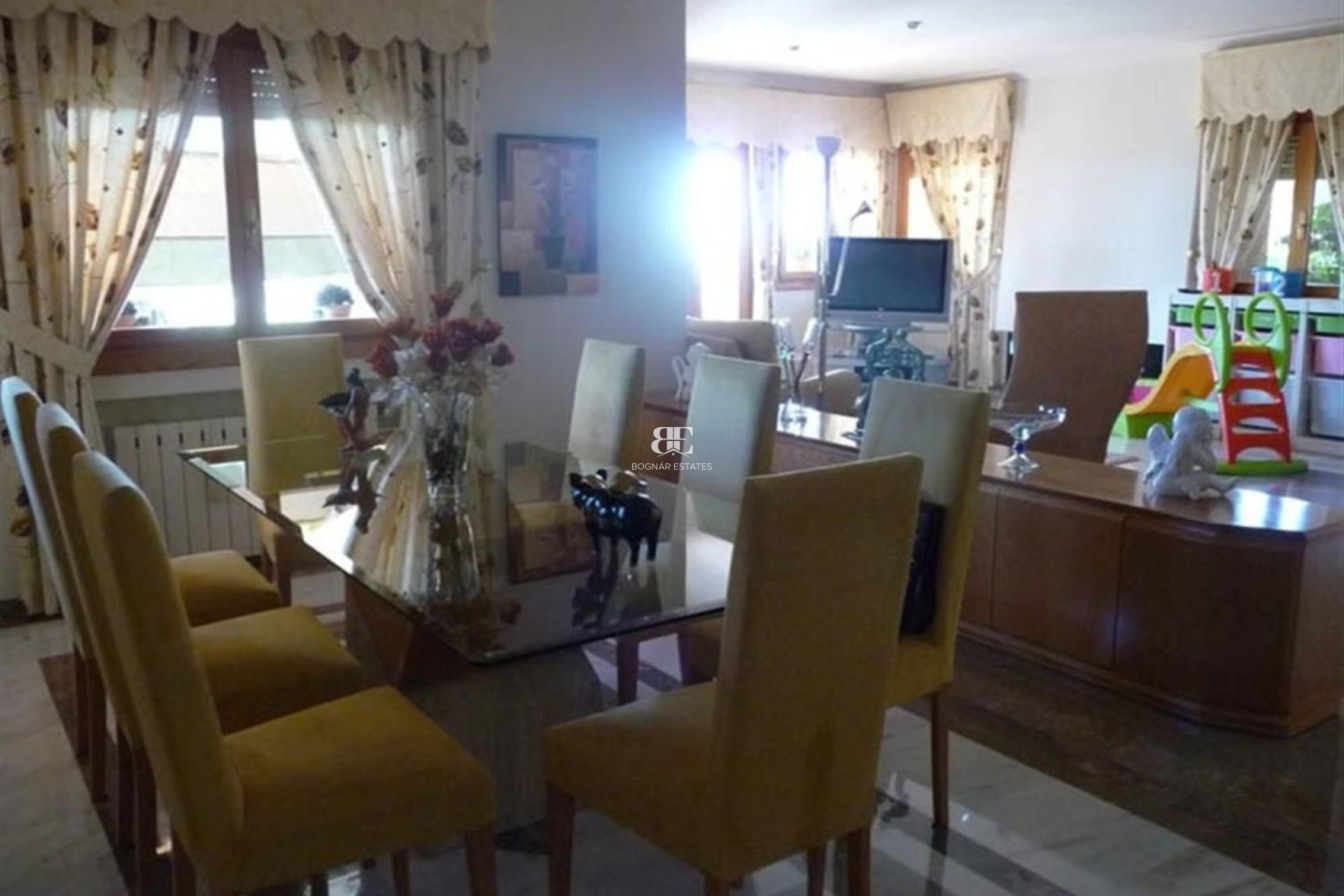 Resale - Villa -
Calpe - Gargasindi