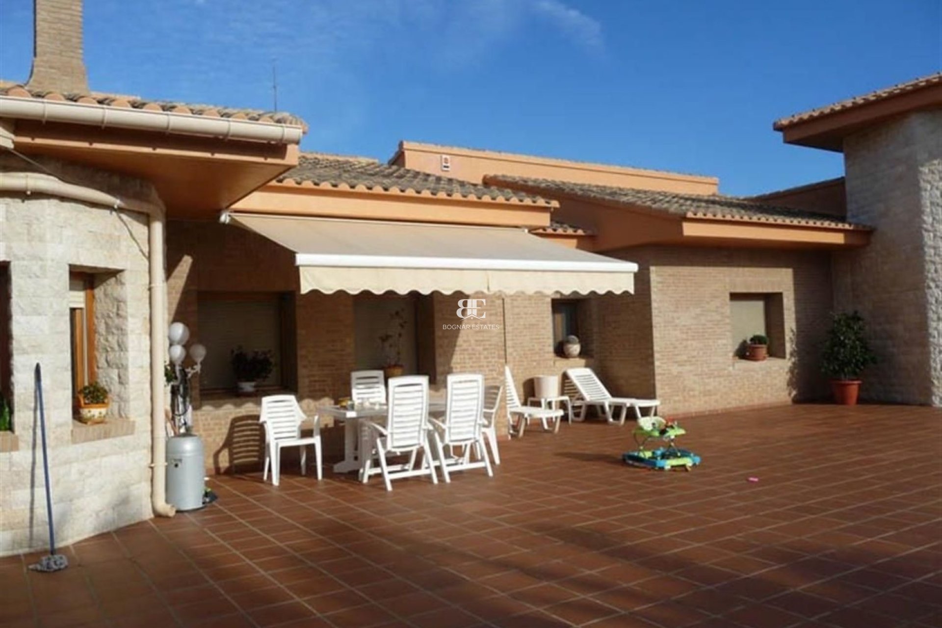 Resale - Villa -
Calpe - Gargasindi