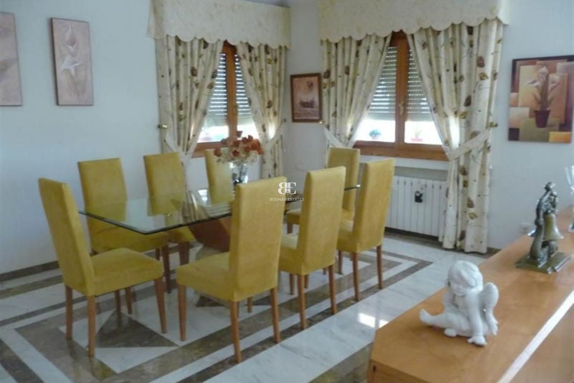 Resale - Villa -
Calpe - Gargasindi