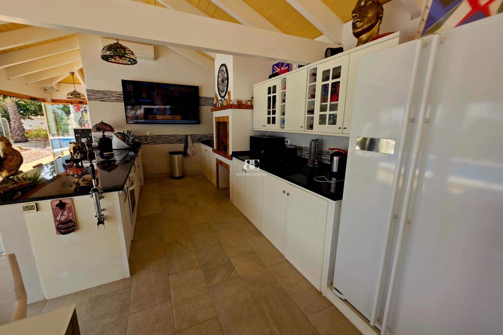 Resale - Villa -
Catral