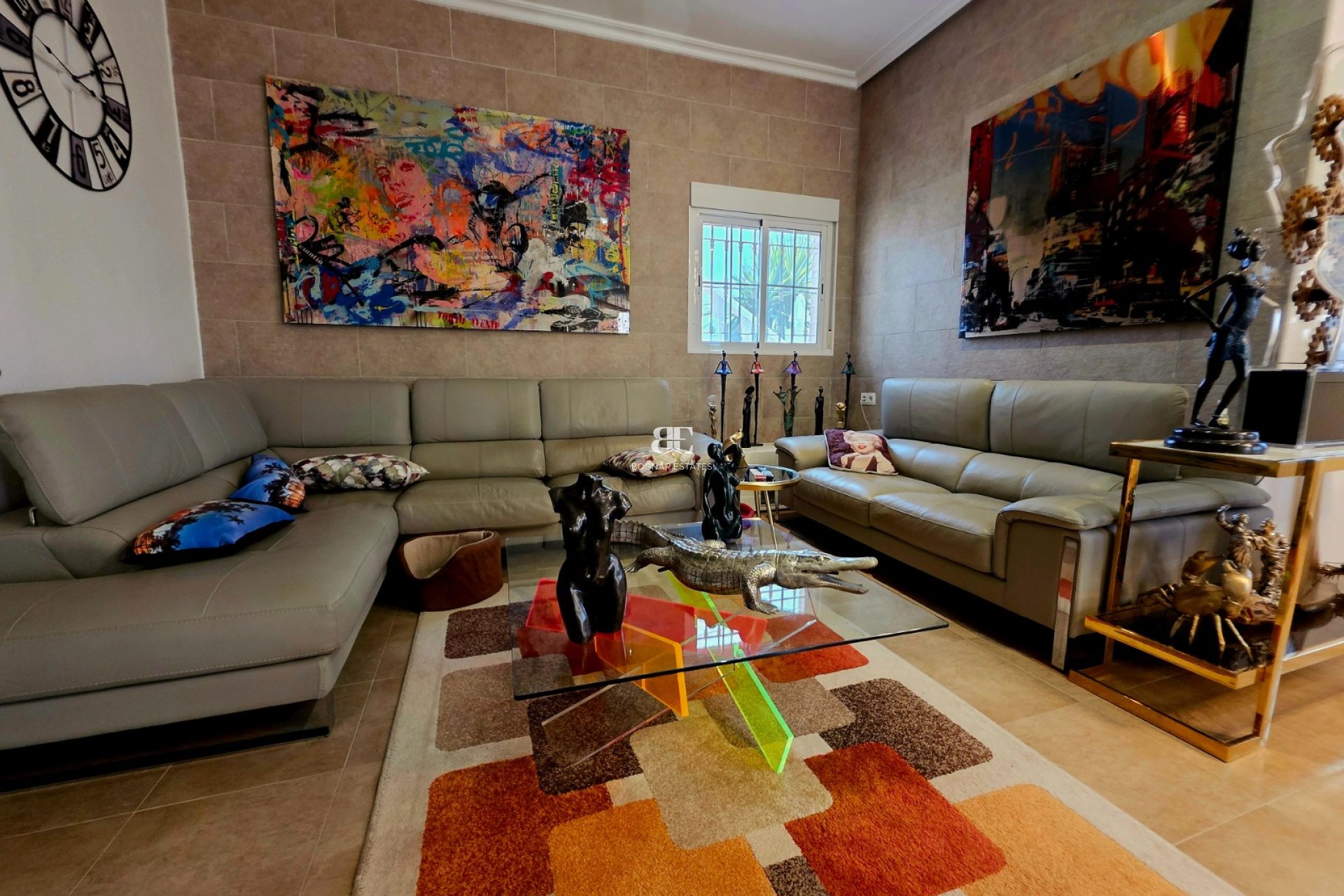 Resale - Villa -
Catral