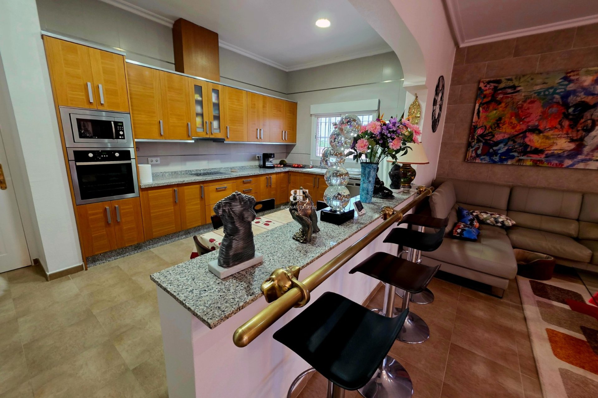 Resale - Villa -
Catral
