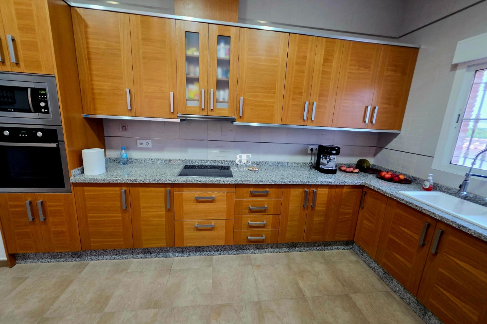 Resale - Villa -
Catral